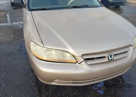 2001 Honda Accord 2.3 Ex z USA, uszkodzony, nr VIN 1HGCG66841A070901